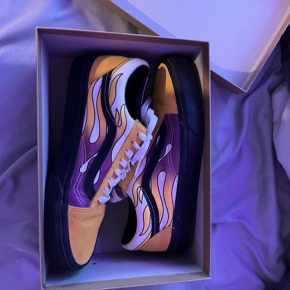 Custom vans(Size 9 women/ Size 7.5 Men's  ) - Picture 1 of 5